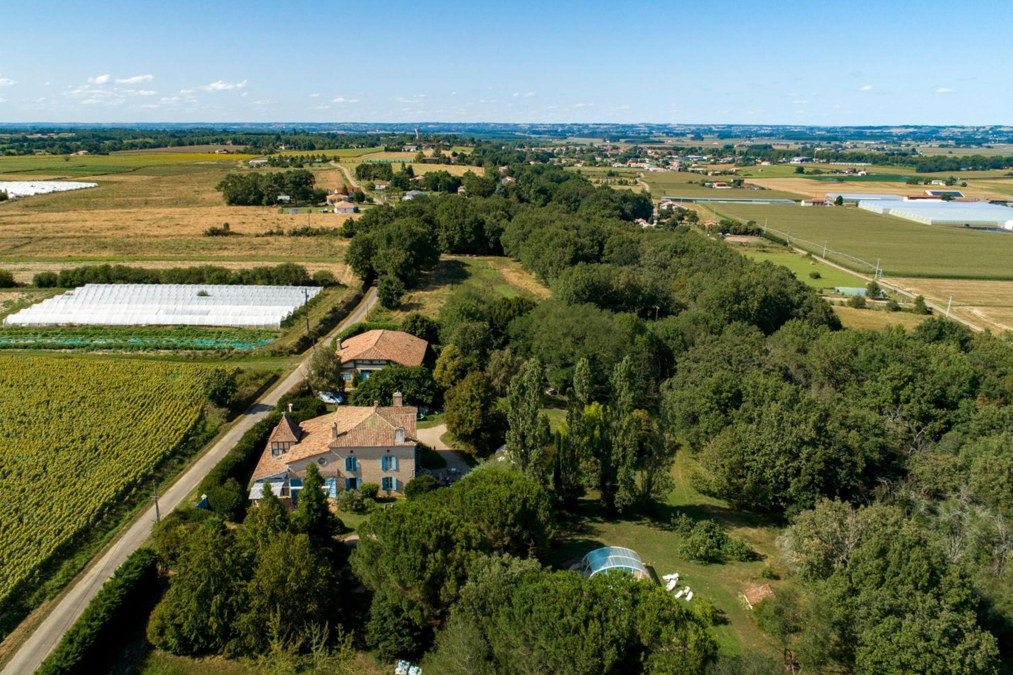 Charmante maison avec piscine Le Mas-dʼAgenais Extérieur photo