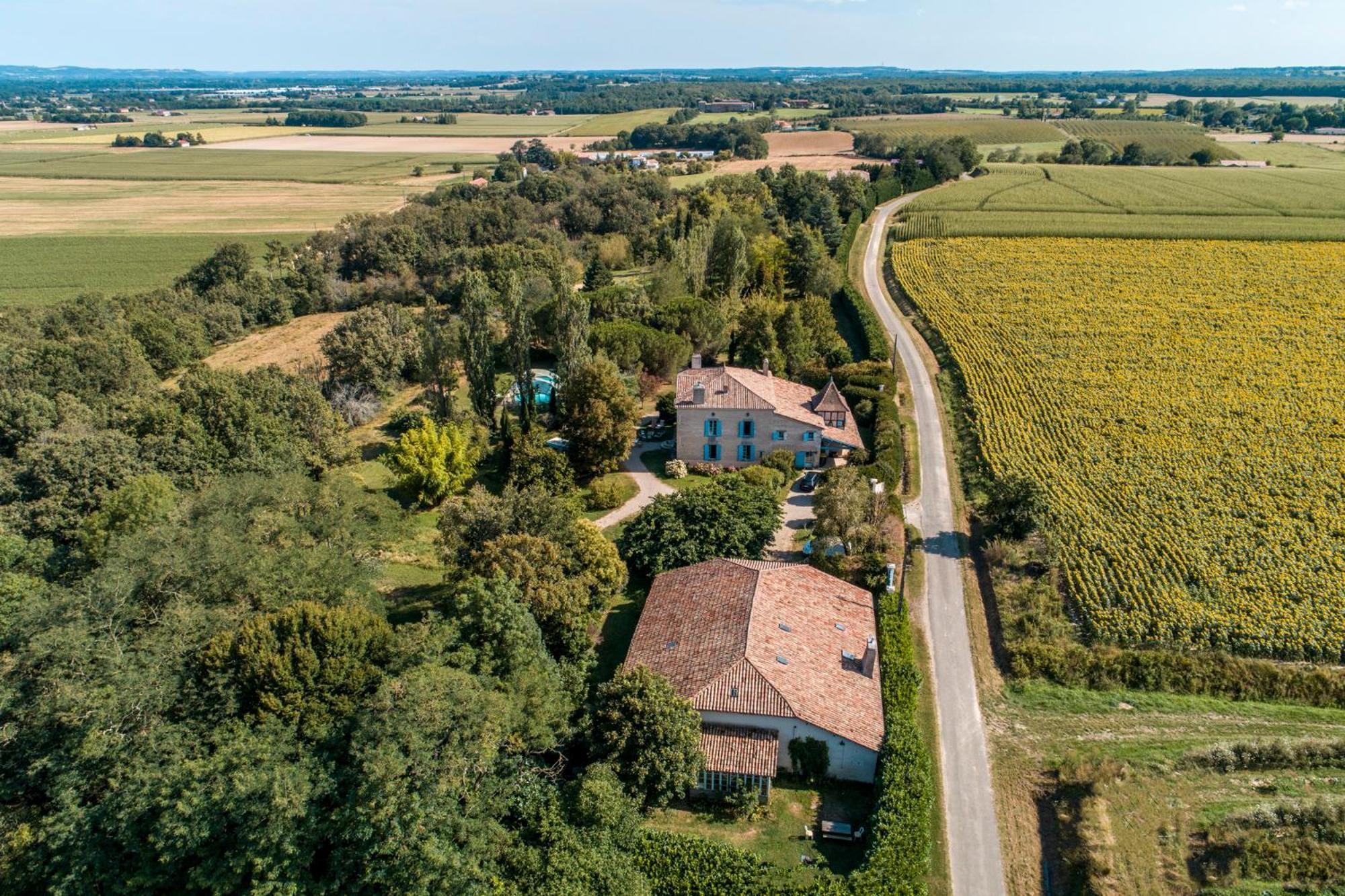 Charmante maison avec piscine Le Mas-dʼAgenais Extérieur photo